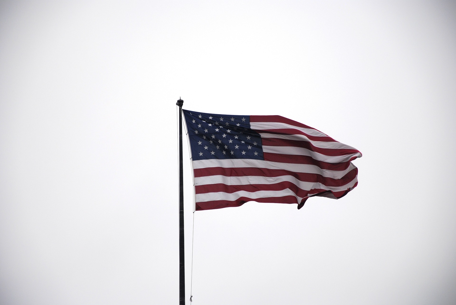 123NET American flag, we hire veterans.